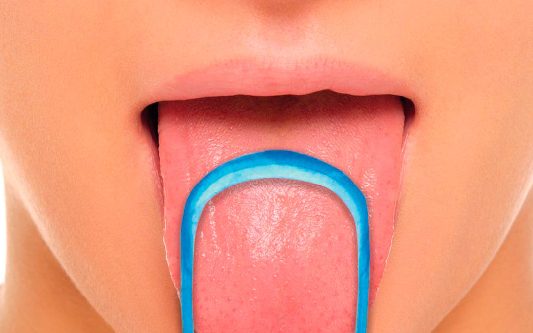 Cómo limpiar correctamente la lengua